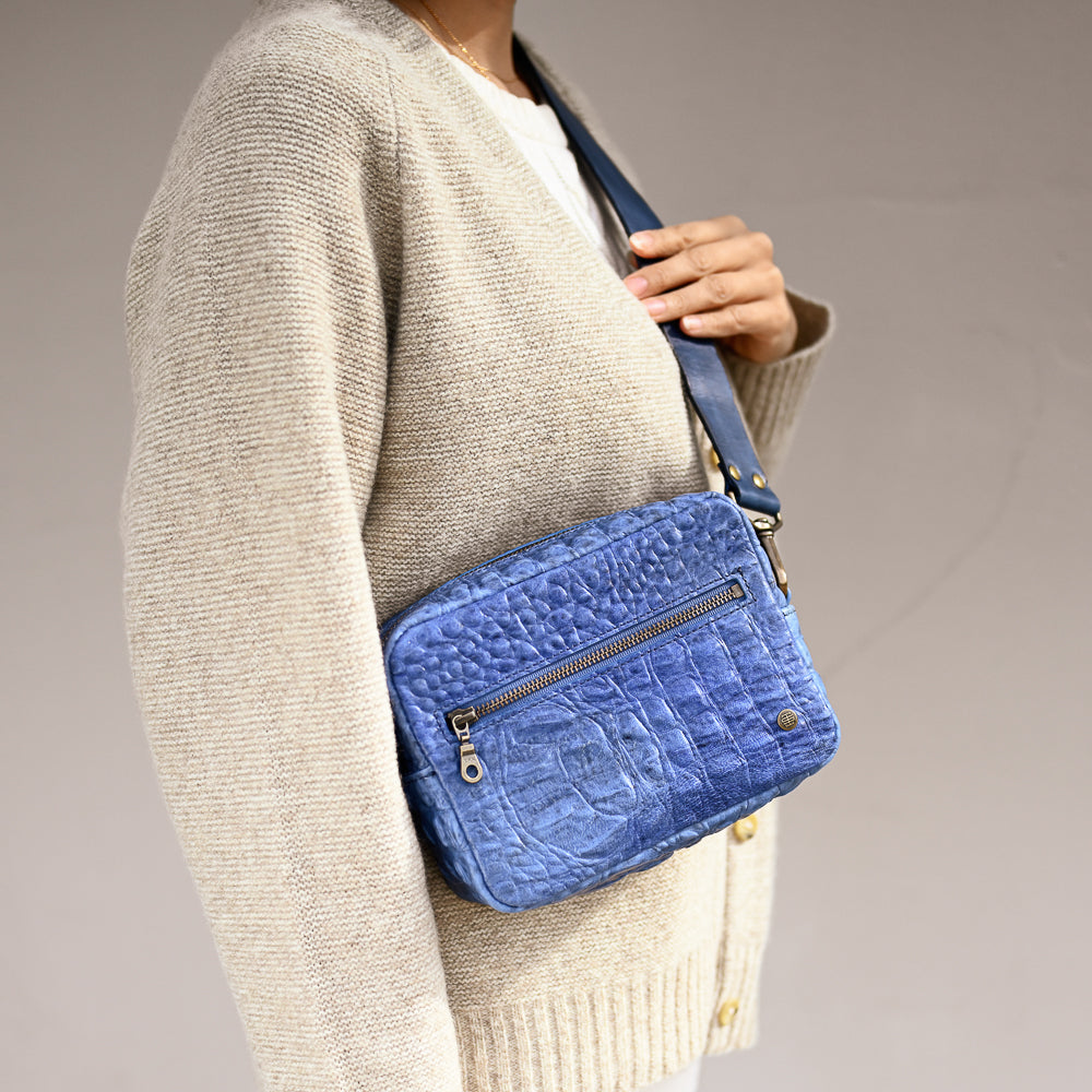 Whitney LE | Cobalt Croc