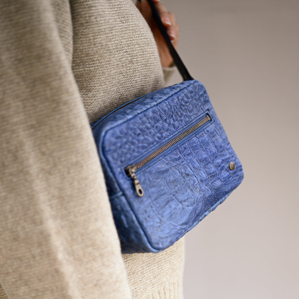 Whitney LE | Cobalt Croc