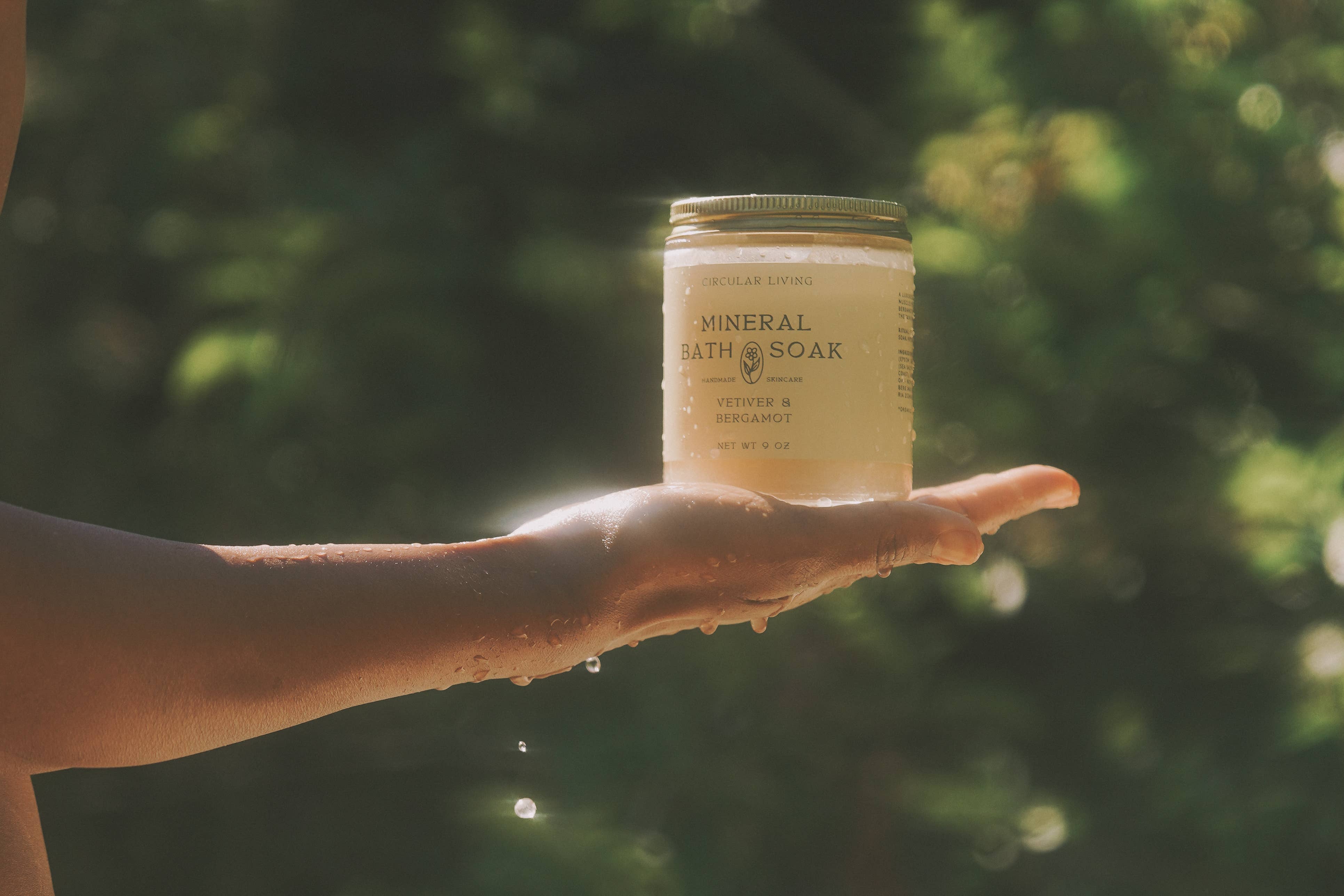 Mineral Bath Soak | Vetiver & Bergamot