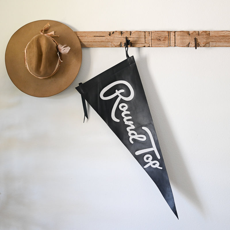 Round Top Cursive Pennant | Atlantis