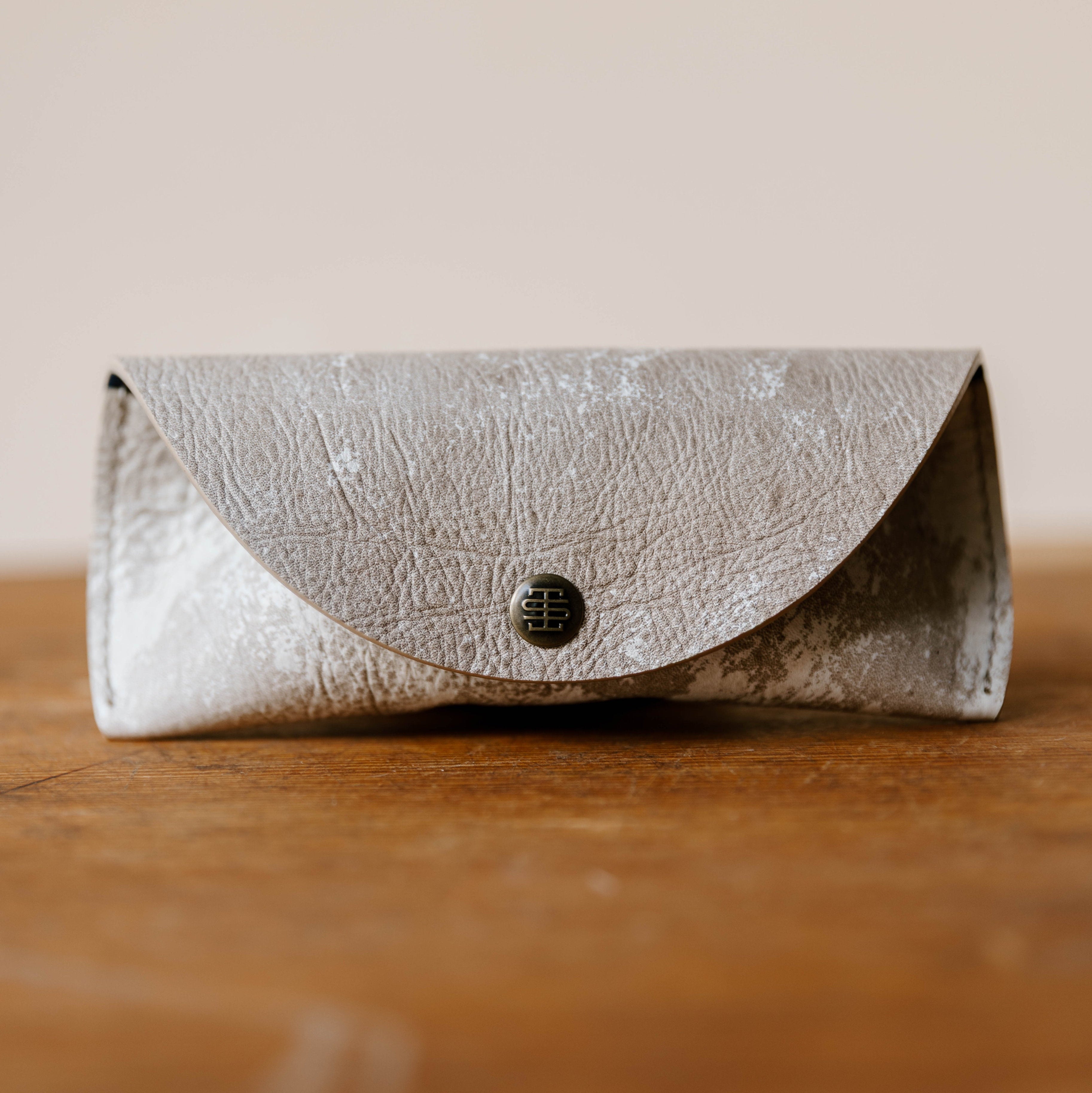 Caprock Case LE | Luna