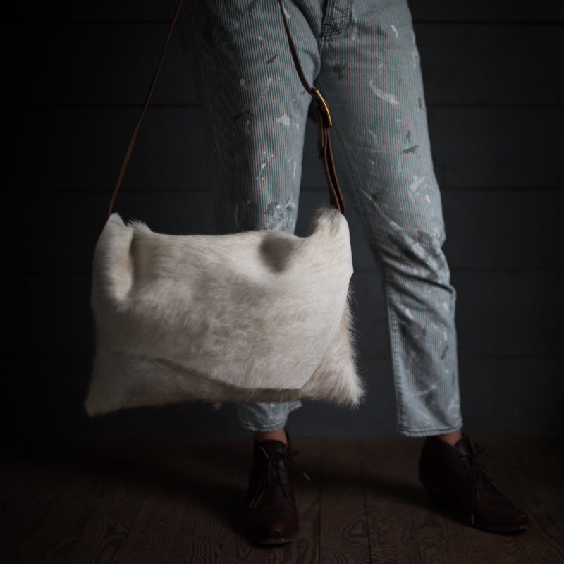 Messenger | Snow Hair Hide Messenger Stash - Stash Co