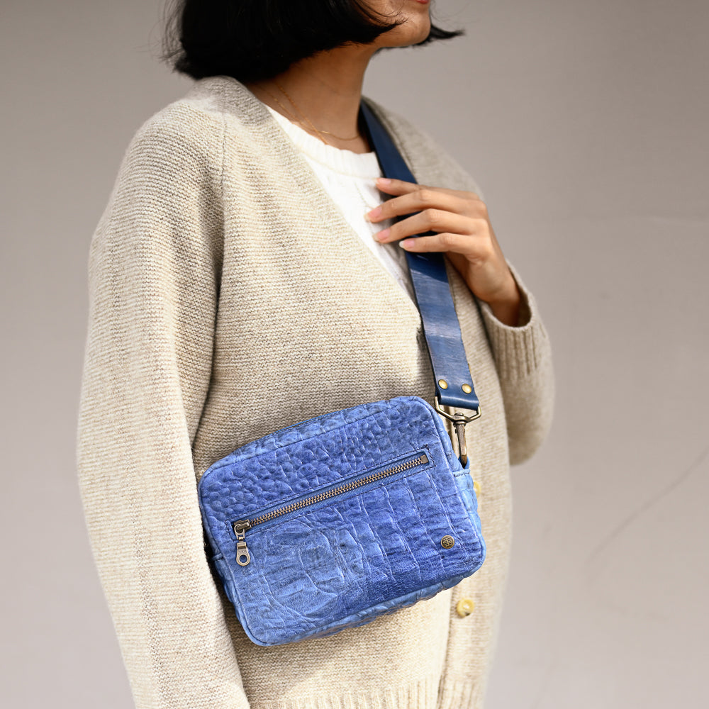 Whitney LE | Cobalt Croc