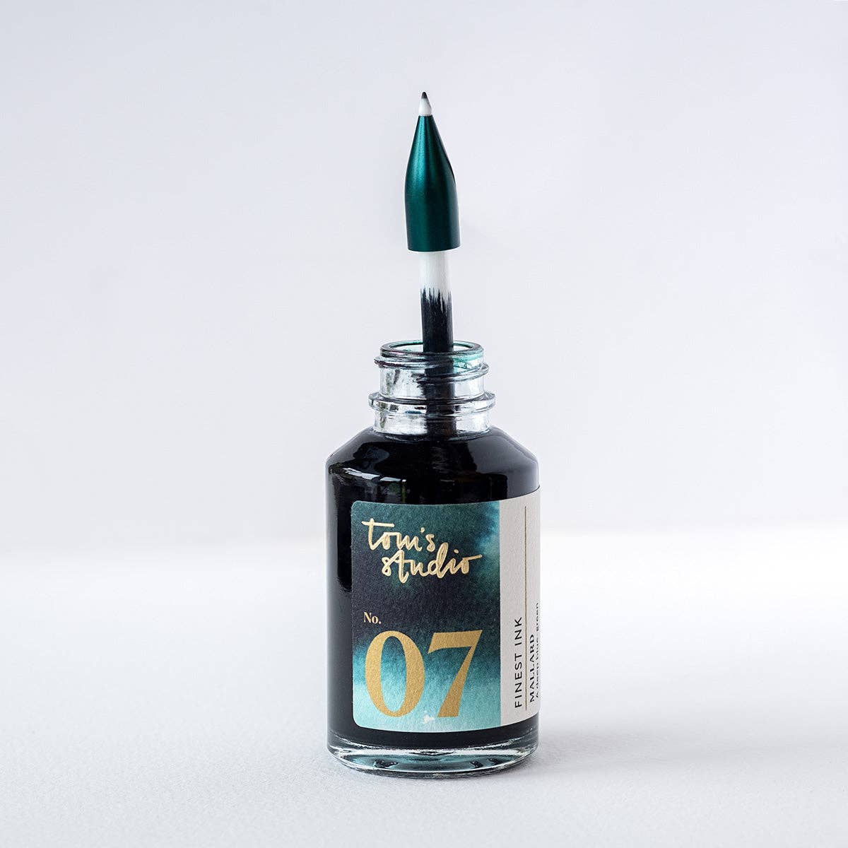 The Wren | Refillable Writing Pen | Raspberry