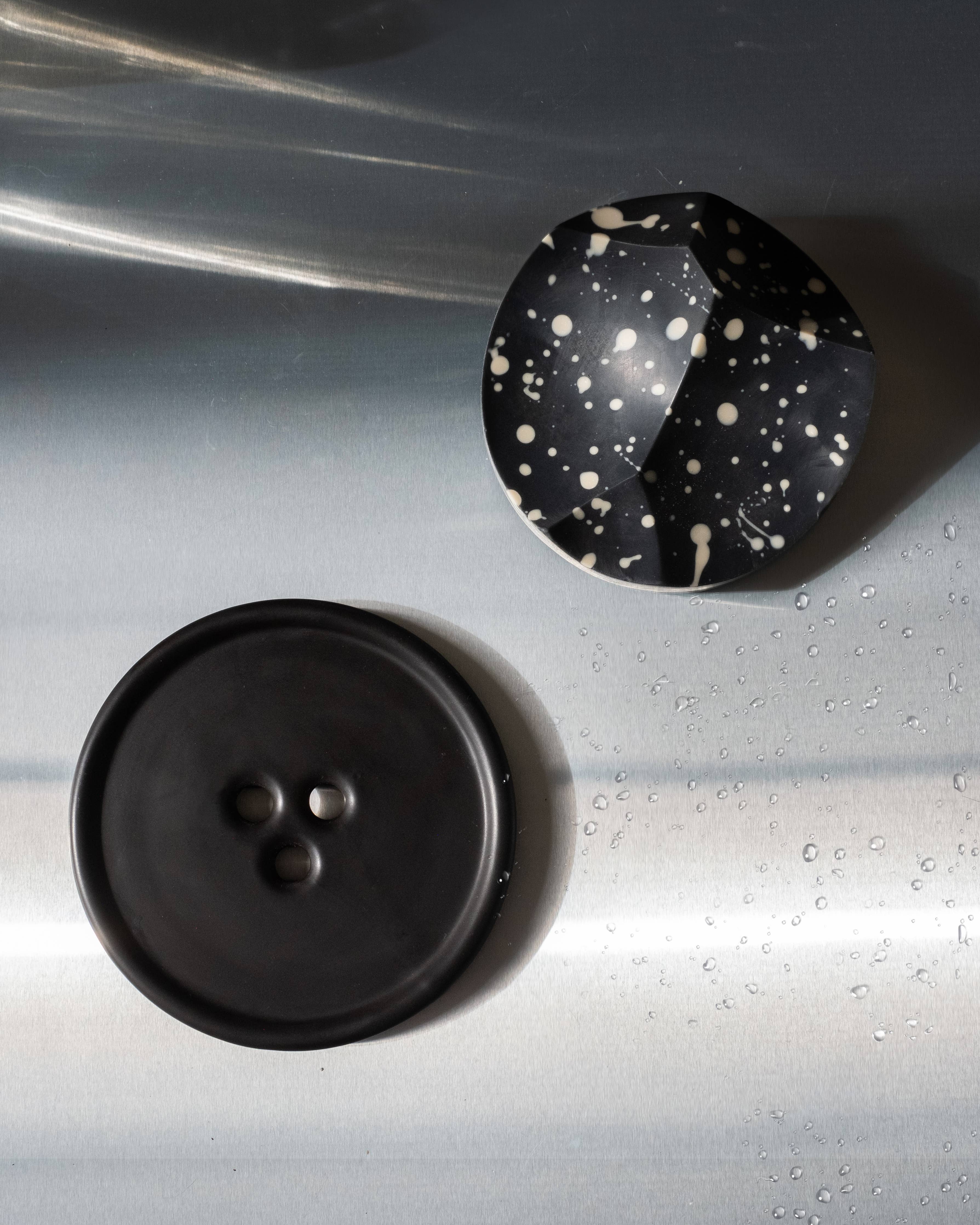 Small Bouton Dish | Black