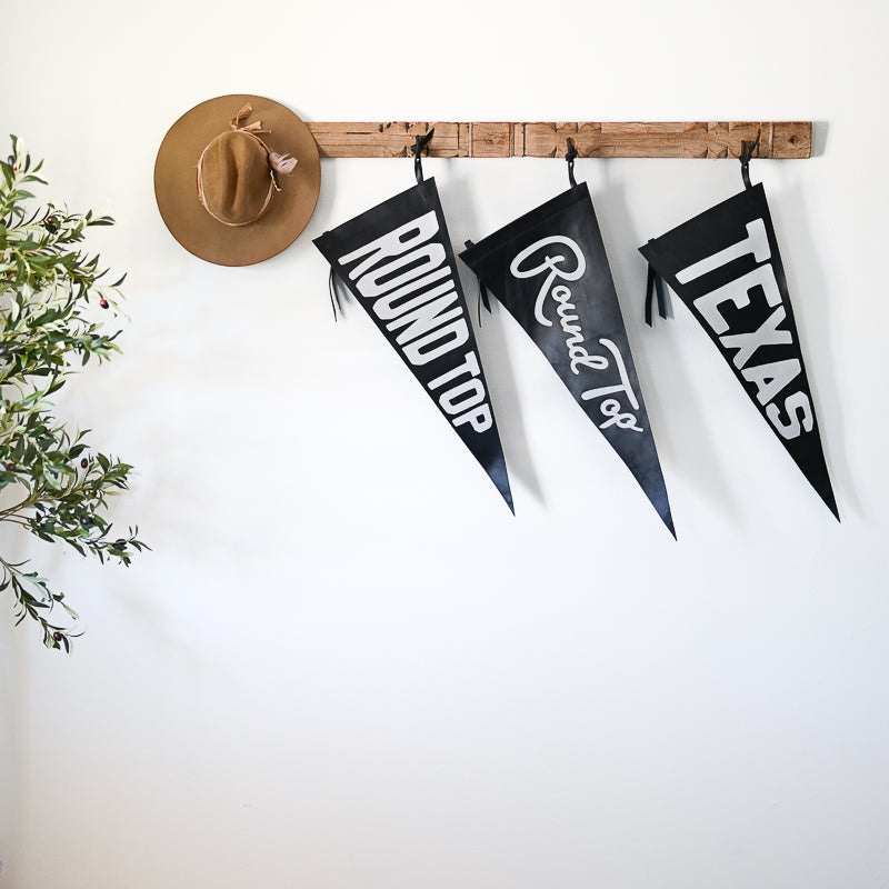 Round Top Cursive Pennant | Atlantis