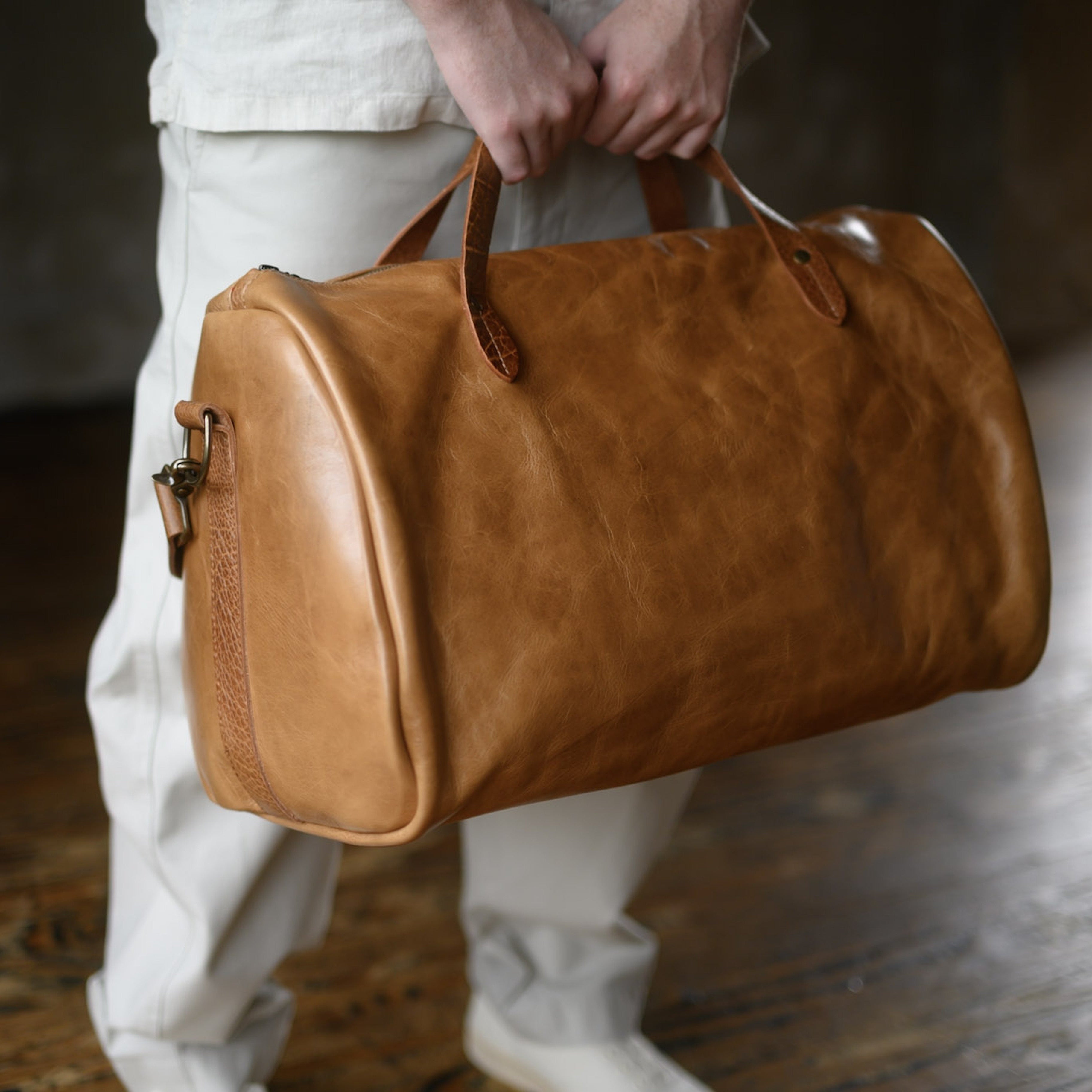 Duffle LE | Rustic Saddle