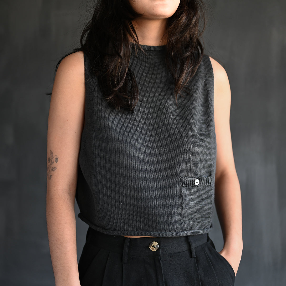 Milo Pima Cotton Vest | Smoke