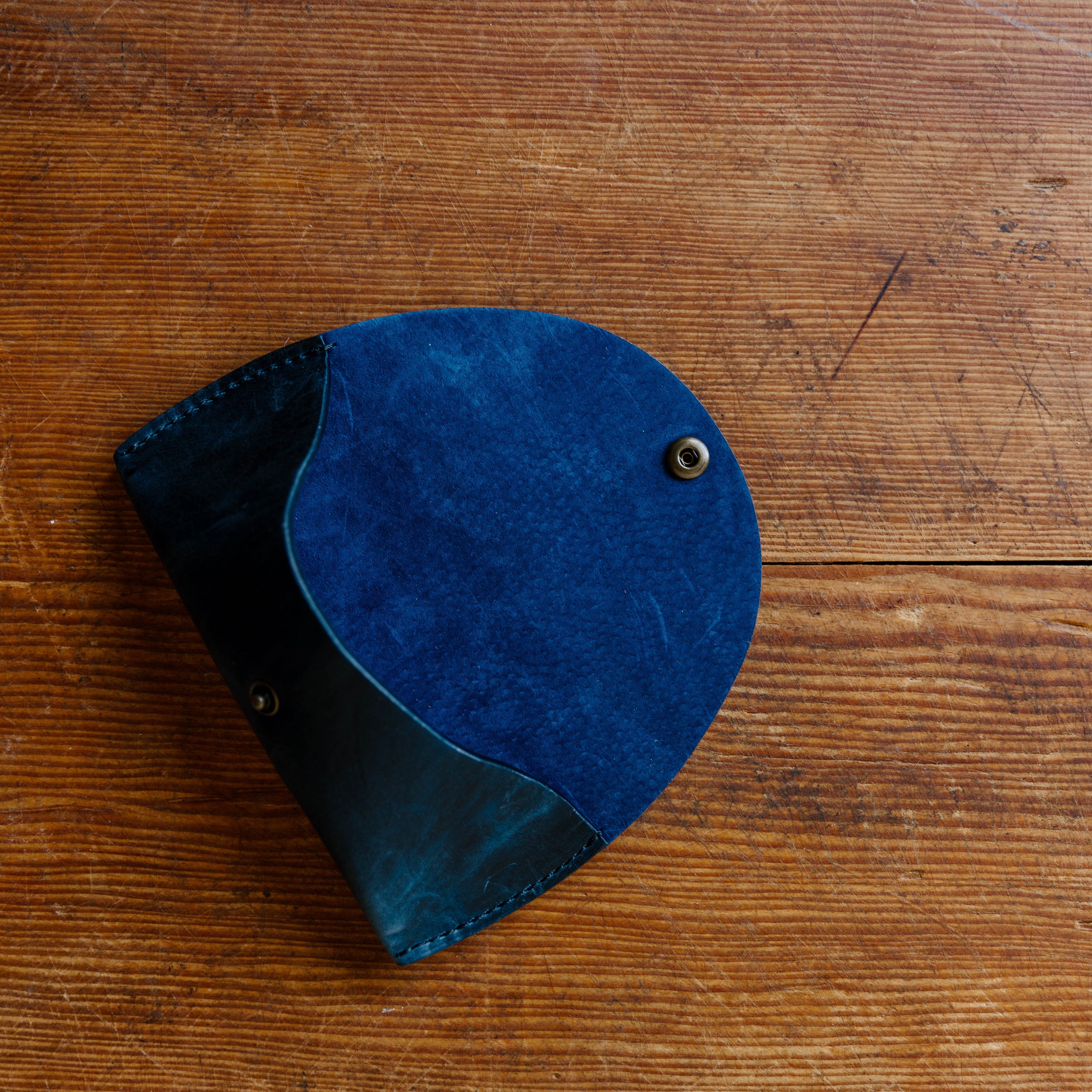 Caprock Case LE | Cobalt Hand-Pleated Lamb