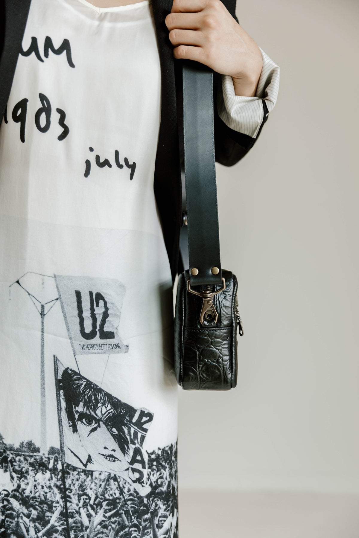 Whitney | Black Hornback
