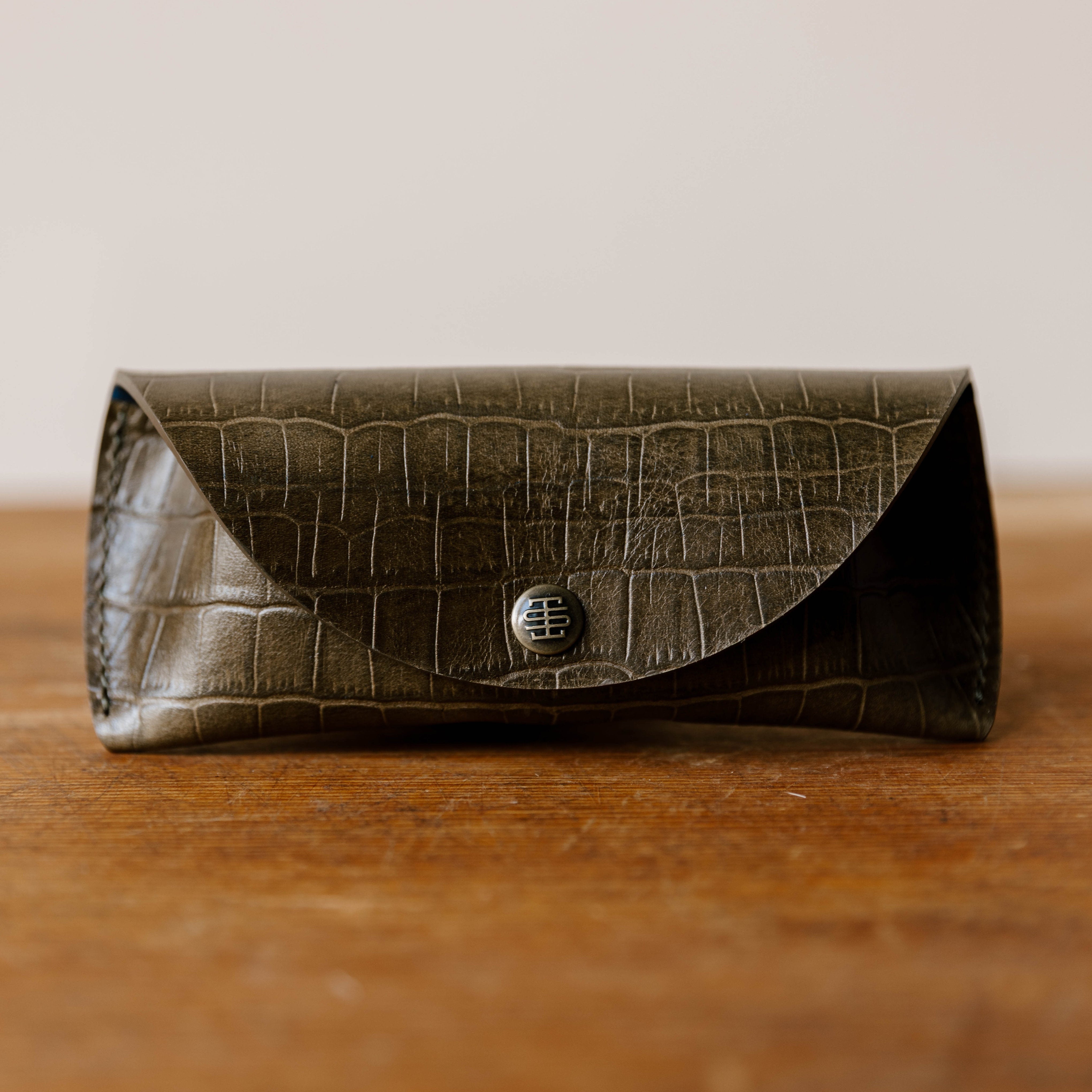 Caprock Case | Luxe Olive Croc