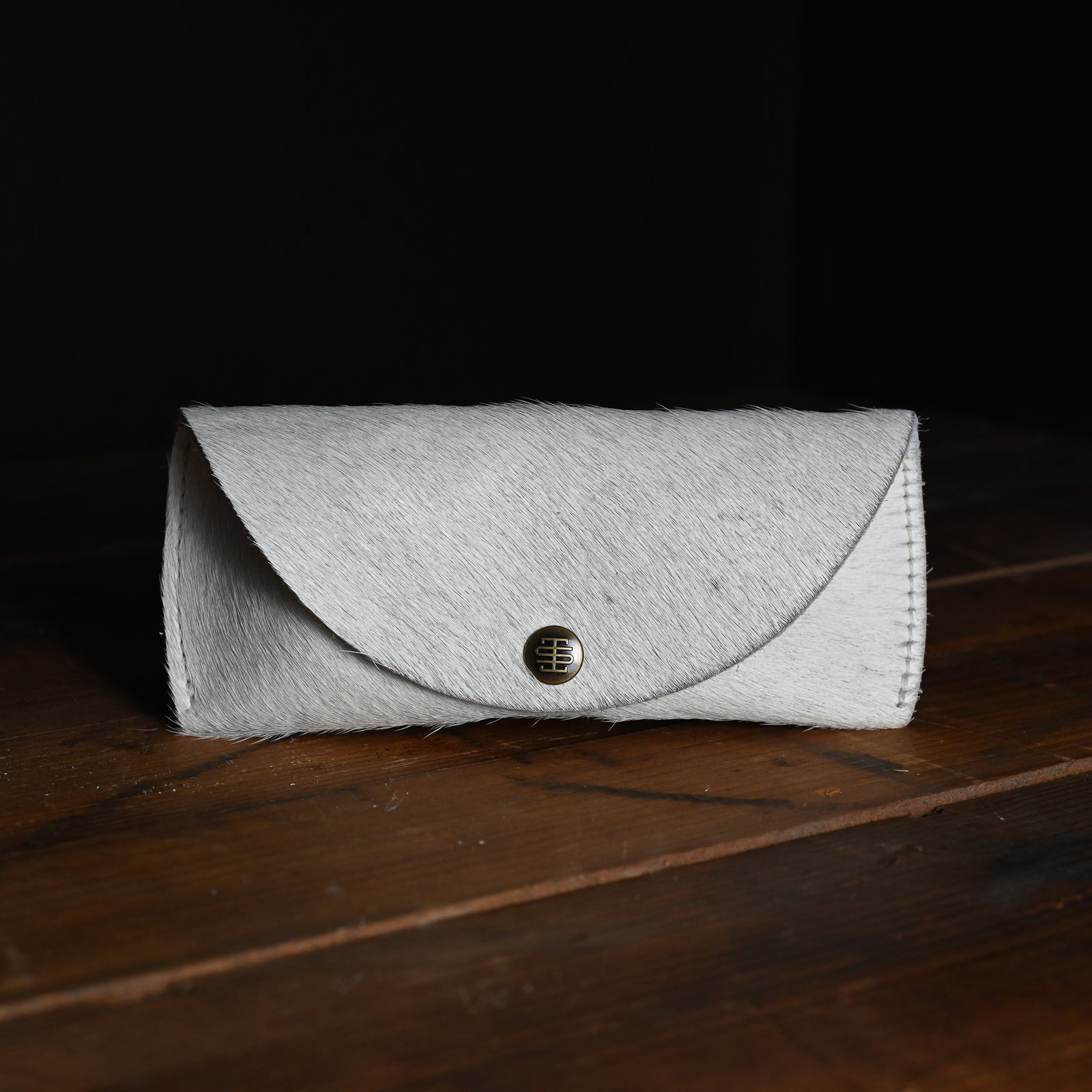 Caprock Case | Snow Hair Hide