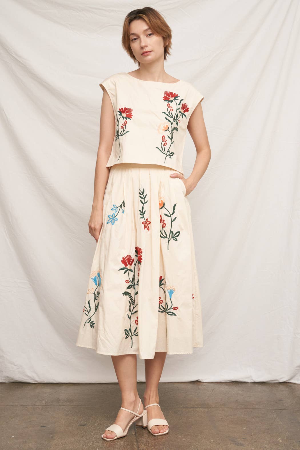 Floral Embroidered Top | Beige