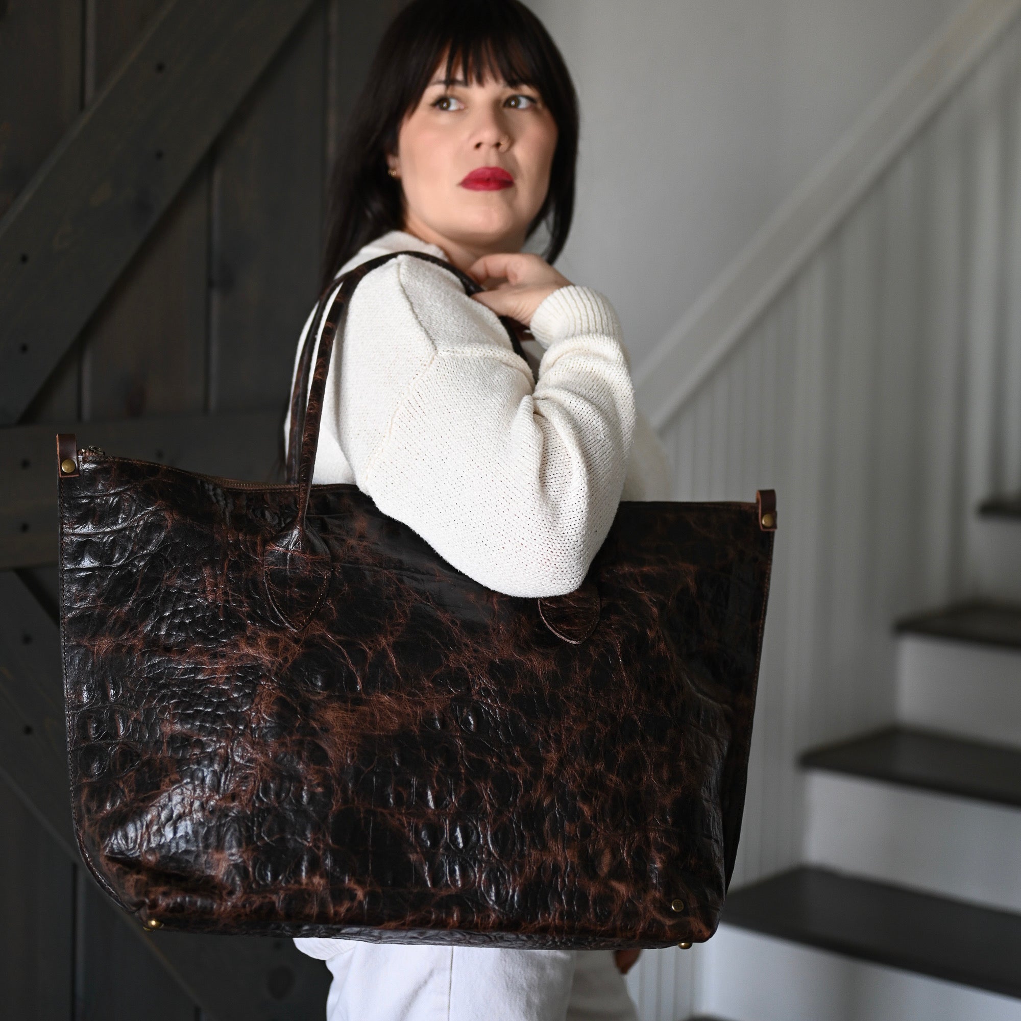 Loire LE | Brown Rustic Gator