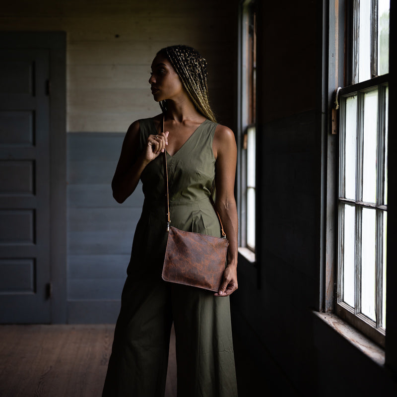 Modernist LG | Apache Whiskey Bison