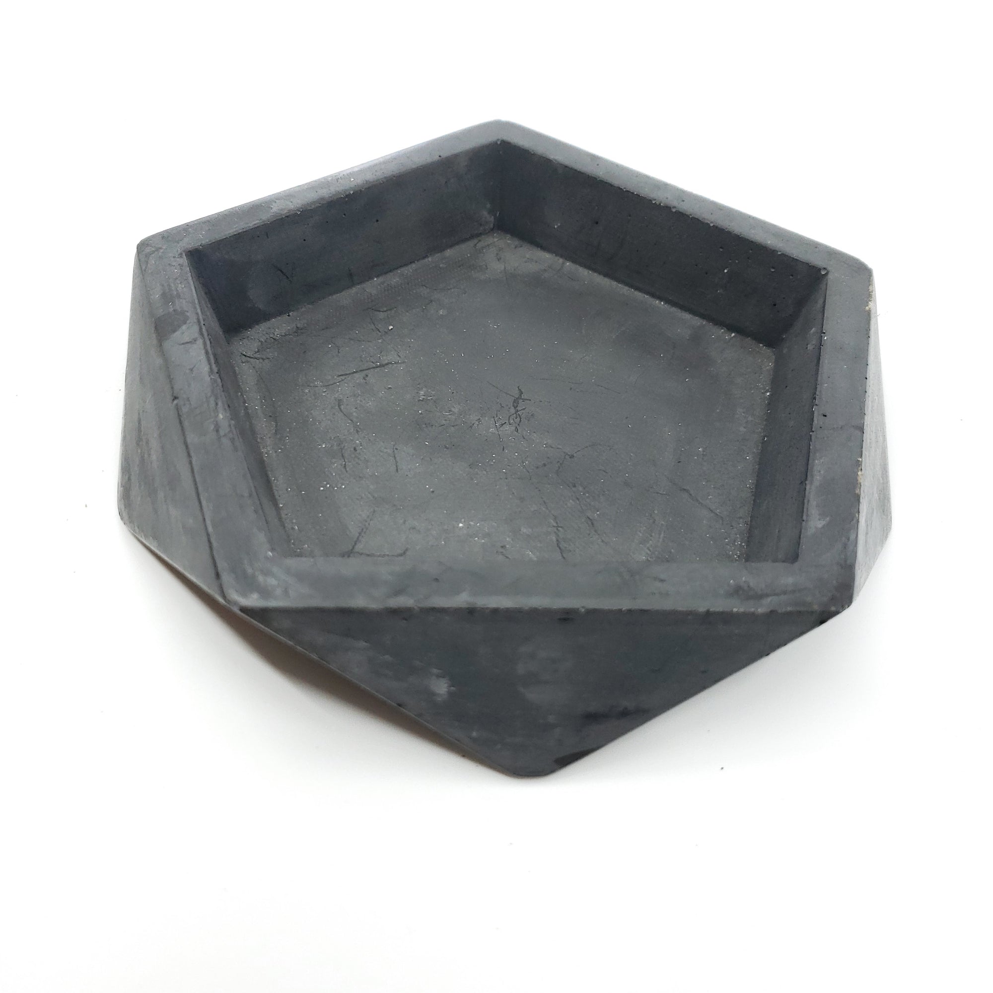 Icosahedron Concrete Dish | Dark Gray